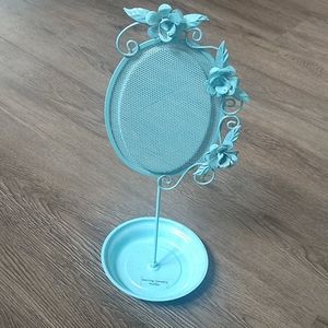 Earring/jewelry holder